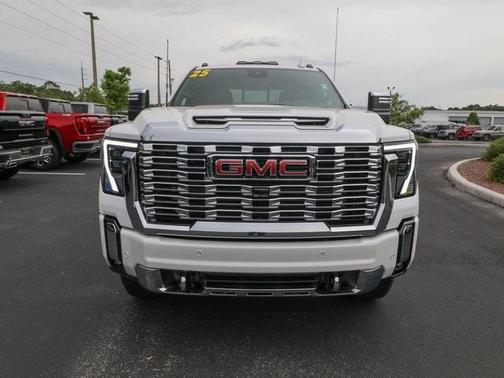 2025 GMC Sierra 3500 Denali