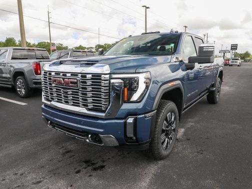 2025 GMC Sierra 2500 Denali