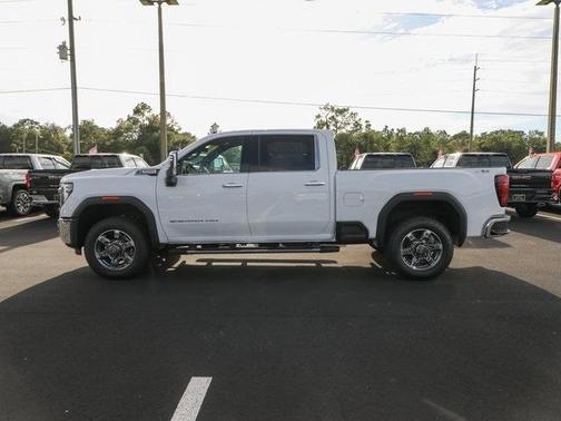 2025 GMC Sierra 2500 SLT