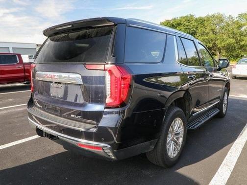 2024 GMC Yukon SLT