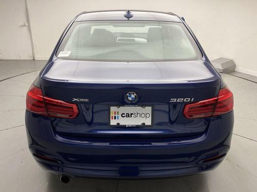 2018 BMW 320 i