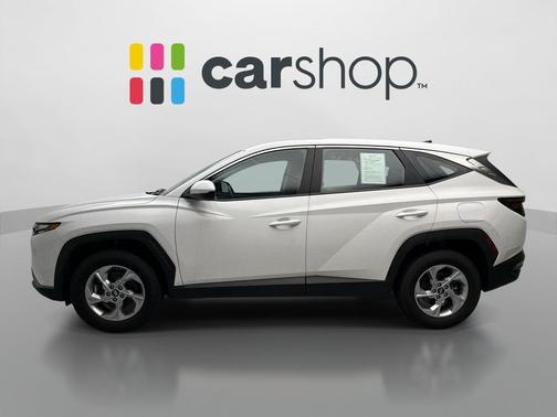 White Pearl 2024 Hyundai TUCSON SE