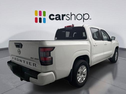Glacier White 2023 Nissan Frontier SV