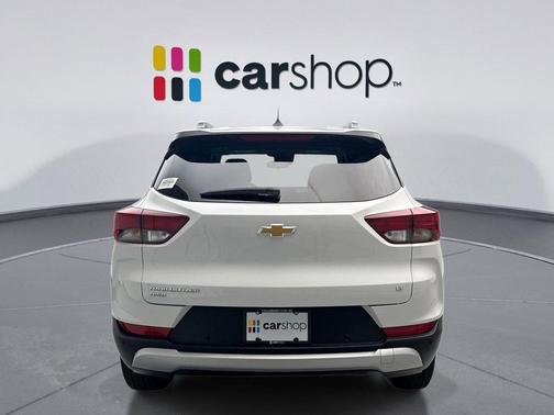 Summit White 2025 Chevrolet Trailblazer LT
