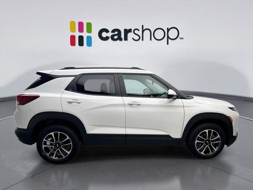 Summit White 2025 Chevrolet Trailblazer LT