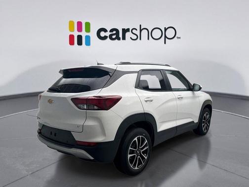 Summit White 2025 Chevrolet Trailblazer LT