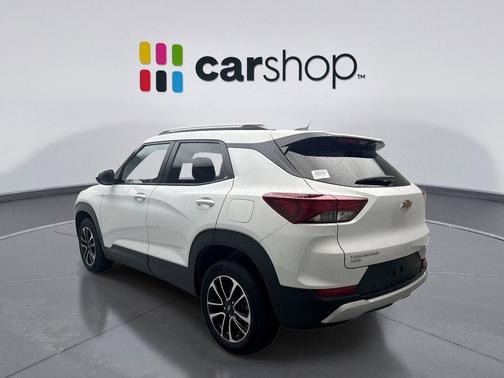 Summit White 2025 Chevrolet Trailblazer LT
