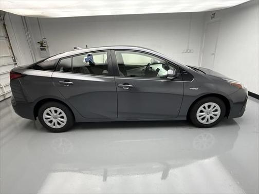 2019 Toyota Prius LE
