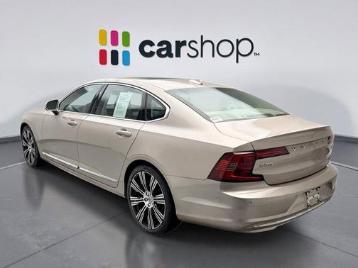 2023 Volvo S90 B6 Plus