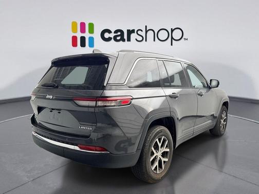 Baltic Gray Metallic Clearcoat 2023 Jeep Grand Cherokee Limited