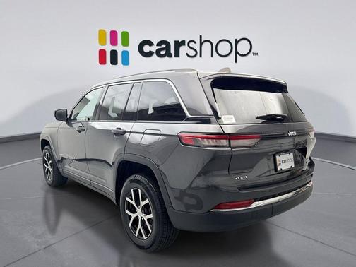 Baltic Gray Metallic Clearcoat 2023 Jeep Grand Cherokee Limited