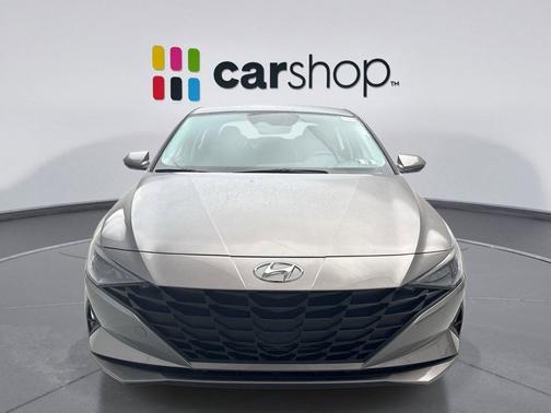 Fluid Metal 2023 Hyundai ELANTRA SEL