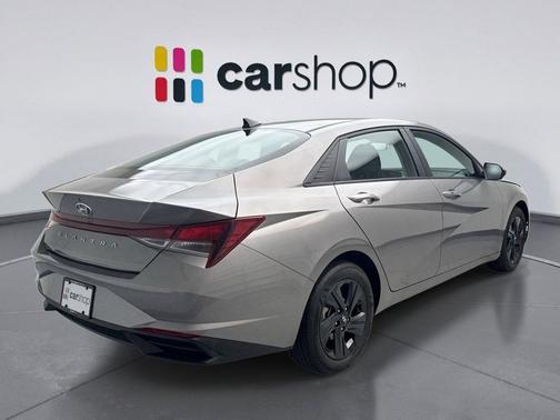 Fluid Metal 2023 Hyundai ELANTRA SEL