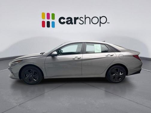 Fluid Metal 2023 Hyundai ELANTRA SEL