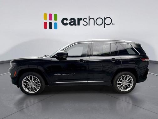 Diamond Black Crystal Pearlcoat 2023 Jeep Grand Cherokee Summit
