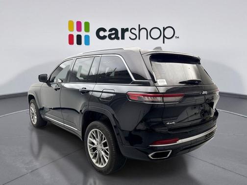 Diamond Black Crystal Pearlcoat 2023 Jeep Grand Cherokee Summit