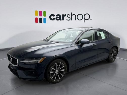 2021 Volvo S60 T5 Momentum