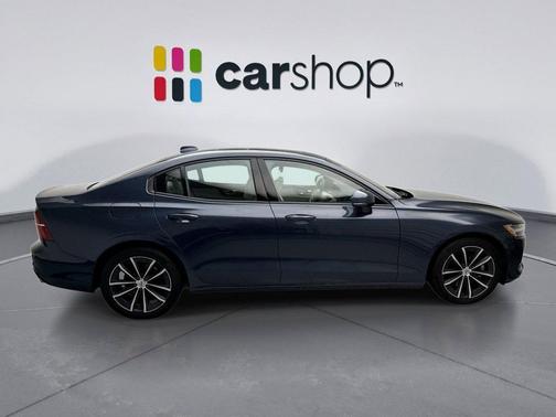 2021 Volvo S60 T5 Momentum