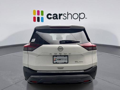 Pearl White Tricoat 2023 Nissan Rogue SL
