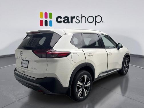 Pearl White Tricoat 2023 Nissan Rogue SL
