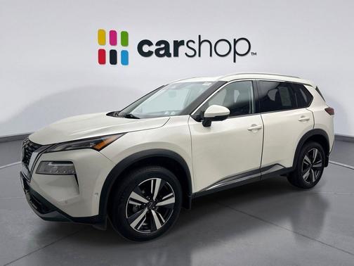 Pearl White Tricoat 2023 Nissan Rogue SL