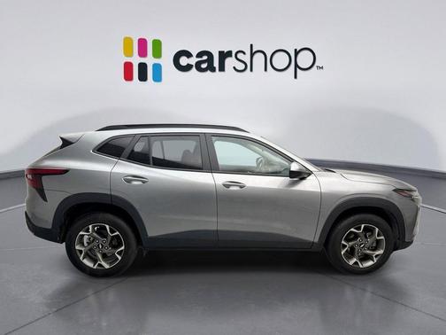 Sterling Gray Metallic 2025 Chevrolet Trax LT