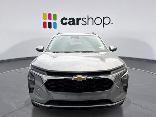 Sterling Gray Metallic 2025 Chevrolet Trax LT