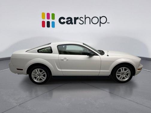 2006 Ford Mustang Deluxe