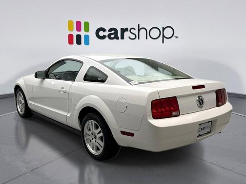 2006 Ford Mustang Deluxe