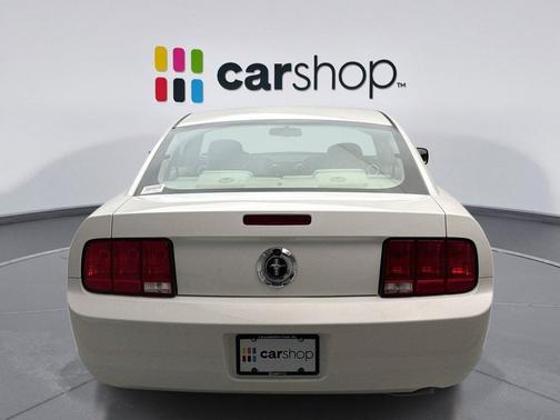 2006 Ford Mustang Deluxe