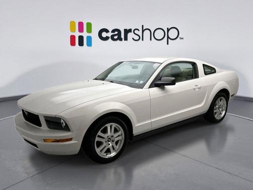 2006 Ford Mustang Deluxe