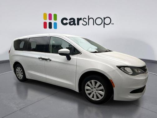 2021 Chrysler Voyager L