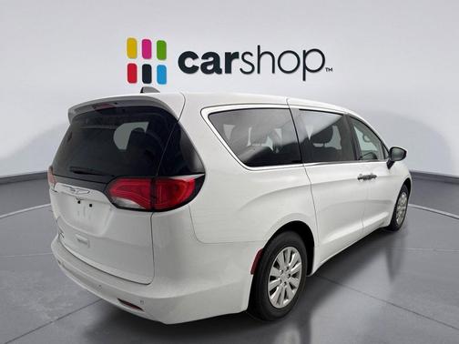 2021 Chrysler Voyager L
