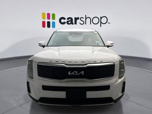 Glacial White Pearl 2022 Kia Telluride S