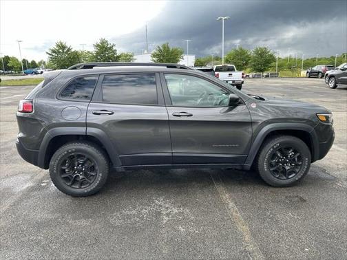 2022 Jeep Cherokee Trailhawk