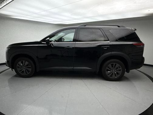 2022 Nissan Pathfinder SV 4WD