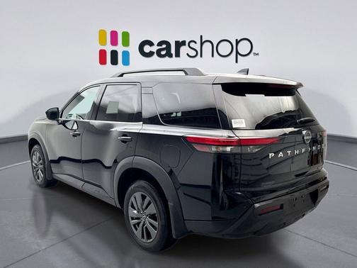 2022 Nissan Pathfinder SV 4WD