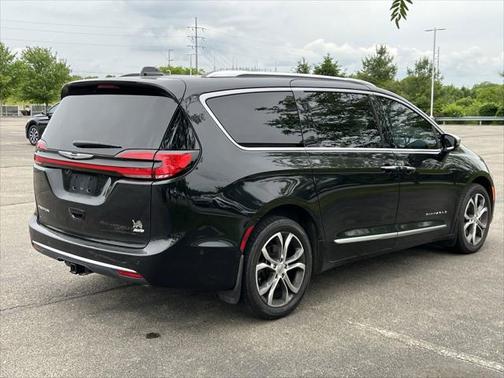 2021 Chrysler Pacifica L