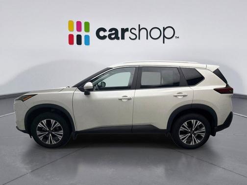 Pearl White Tricoat 2023 Nissan Rogue SV