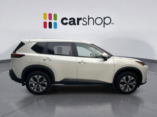 Pearl White Tricoat 2023 Nissan Rogue SV