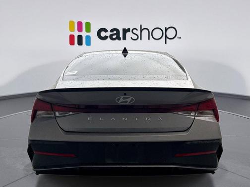 Fluid Metal 2025 Hyundai ELANTRA Sport