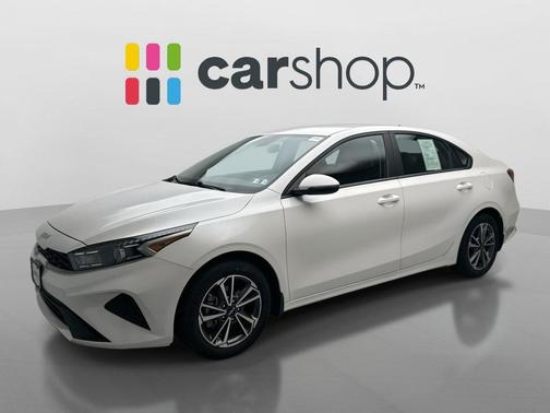 Snow White Pearl 2023 Kia Forte LXS
