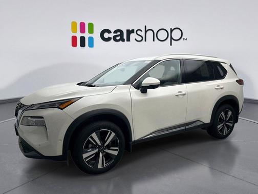 Pearl White Tricoat 2023 Nissan Rogue SL