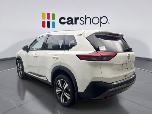 Pearl White Tricoat 2023 Nissan Rogue SL