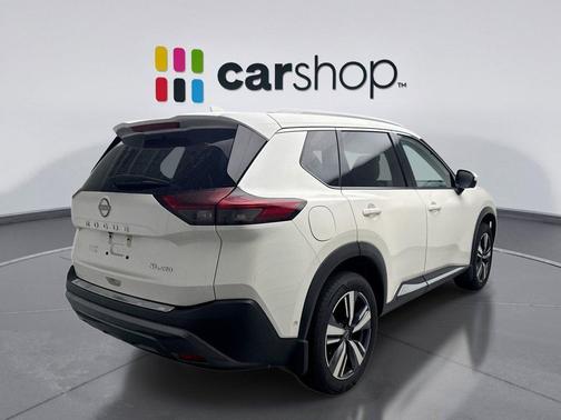 Pearl White Tricoat 2023 Nissan Rogue SL