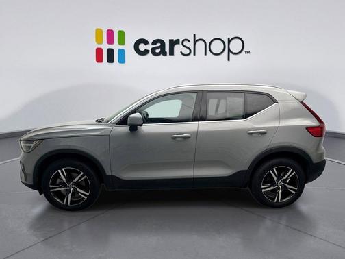 Vapour Gray 2025 Volvo XC40 B5 Core Bright Theme