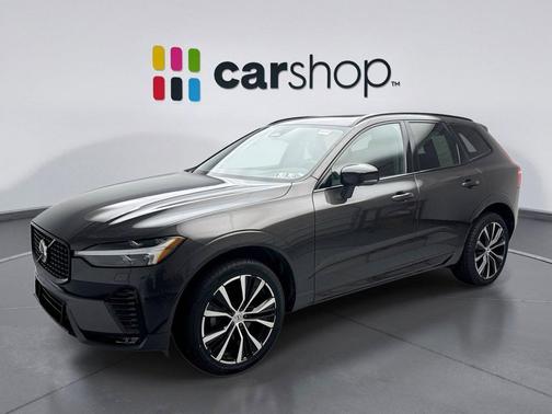 2023 Volvo XC60 B5 Plus Dark Theme