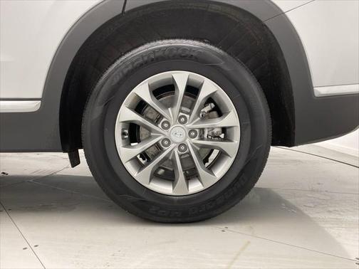 2019 Hyundai SANTA FE SE 2.4