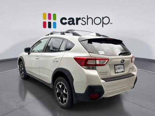 Crystal White Pearl 2019 Subaru Crosstrek 2.0i Premium