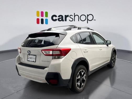 Crystal White Pearl 2019 Subaru Crosstrek 2.0i Premium